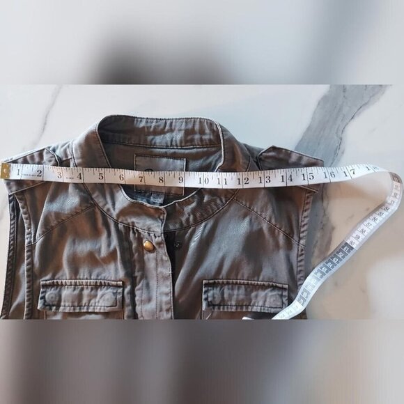 Utility Cargo Vest Military Inspired Streetwear Layering Piece Edgy Streetwear - Picture 5 of 11